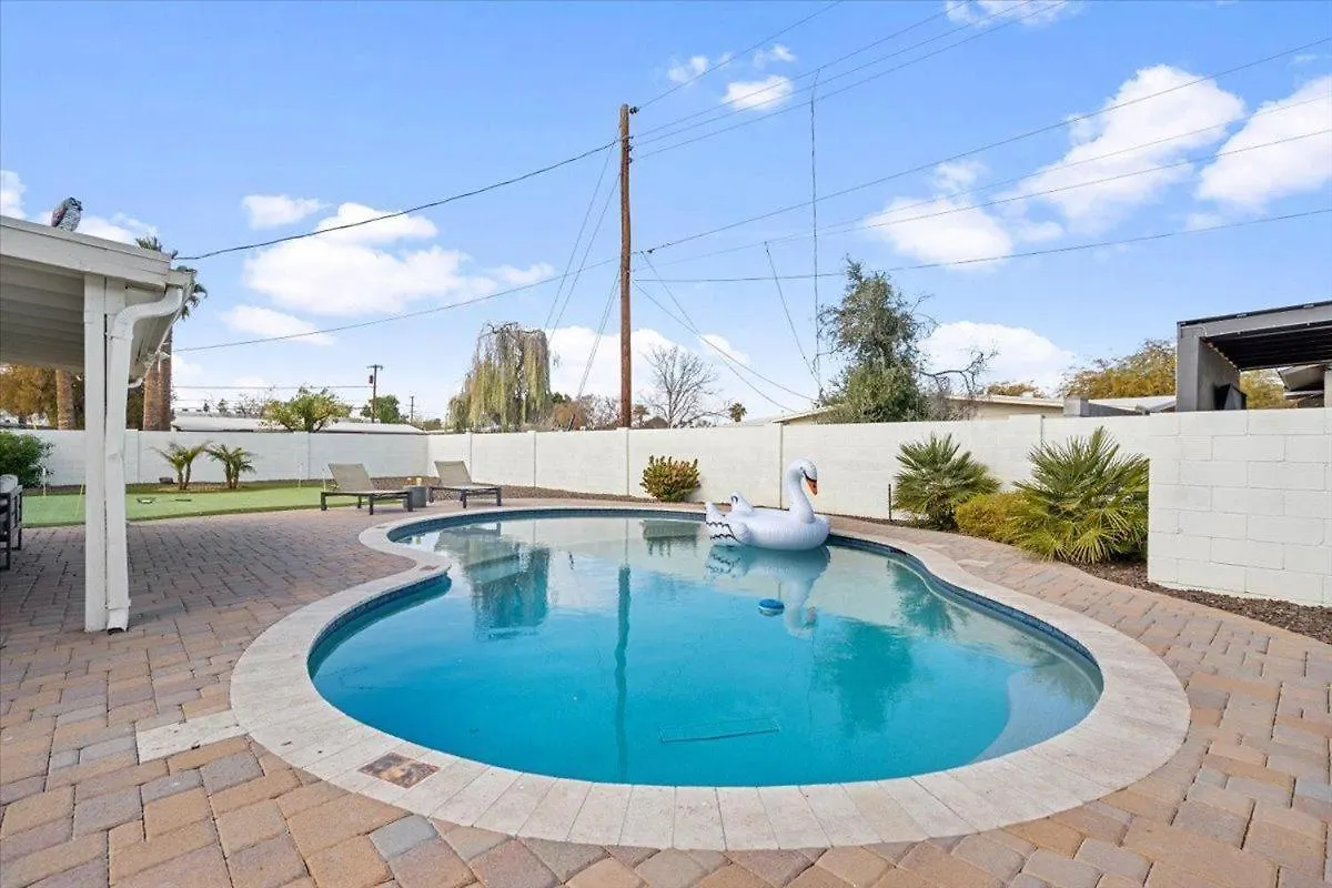 Mulberry Mulligan-Pool-Mini Golf-Mins To Old Town Villa Scottsdale Tatil Evi